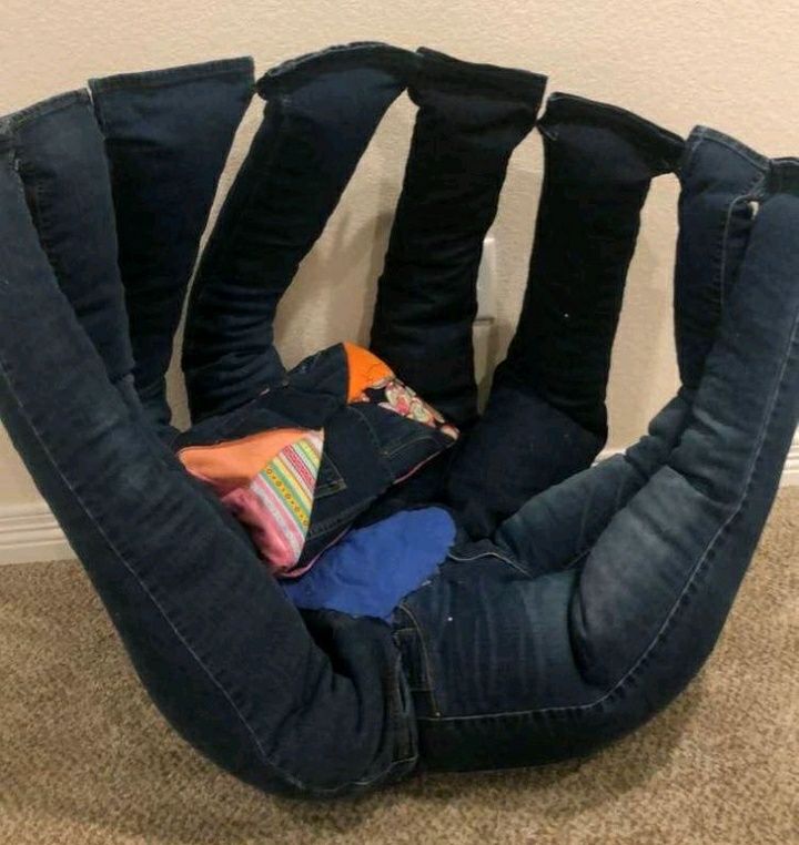 Saking Uniknya, 5 Kursi Ini Nggak Bakal Kamu Temuin Di Toko Furniture